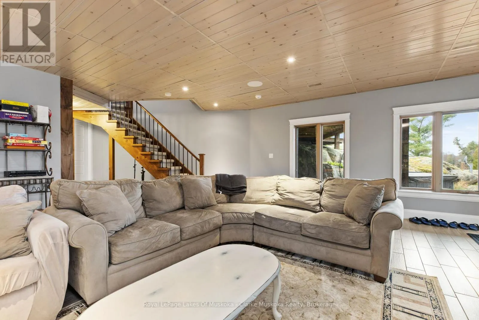 3298 SEYDEL LANE