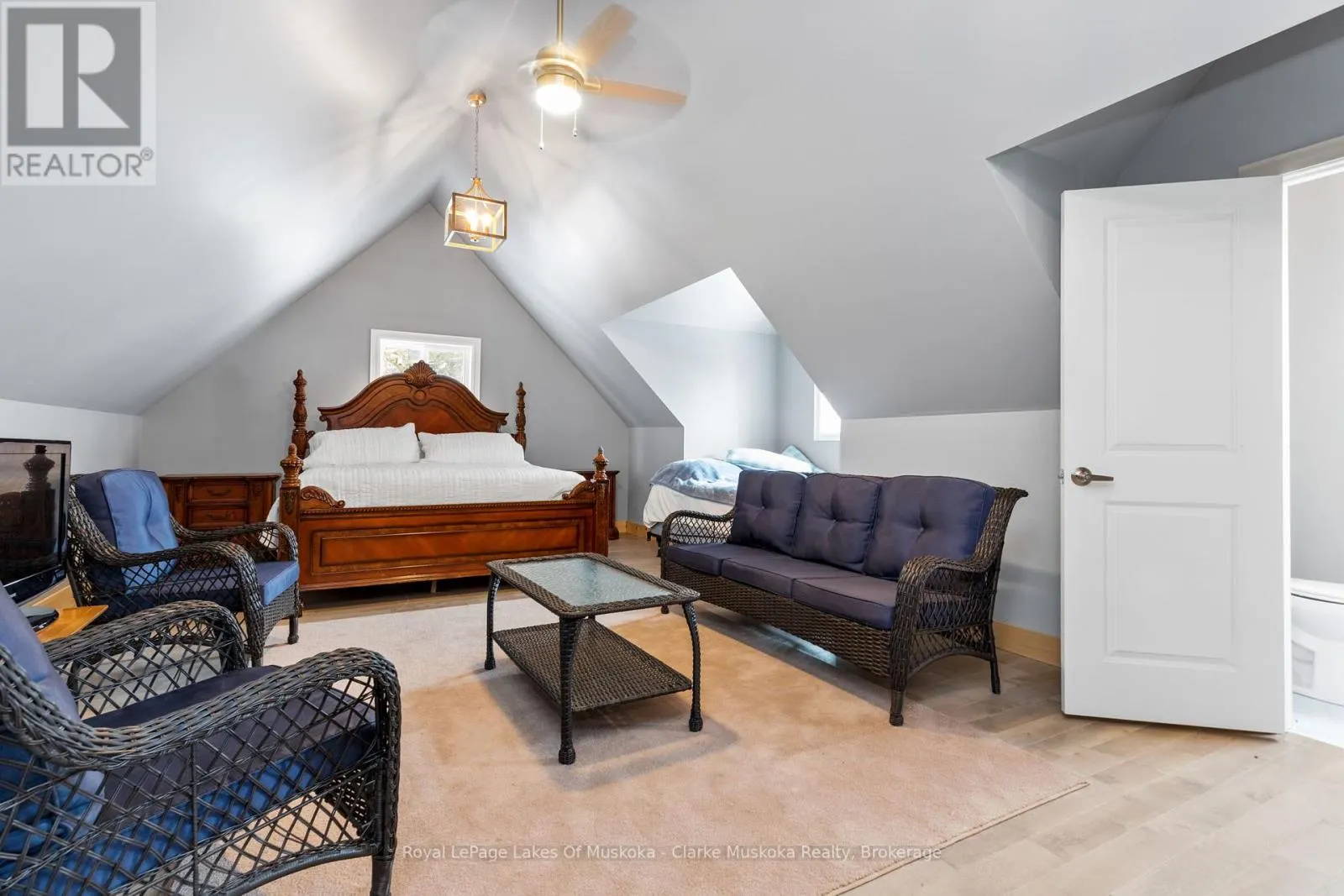 3298 SEYDEL LANE