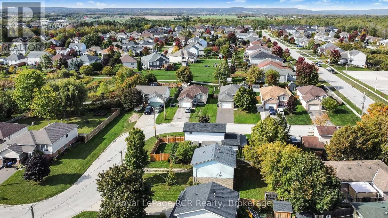 255 VALLEYFIELD CRESCENT