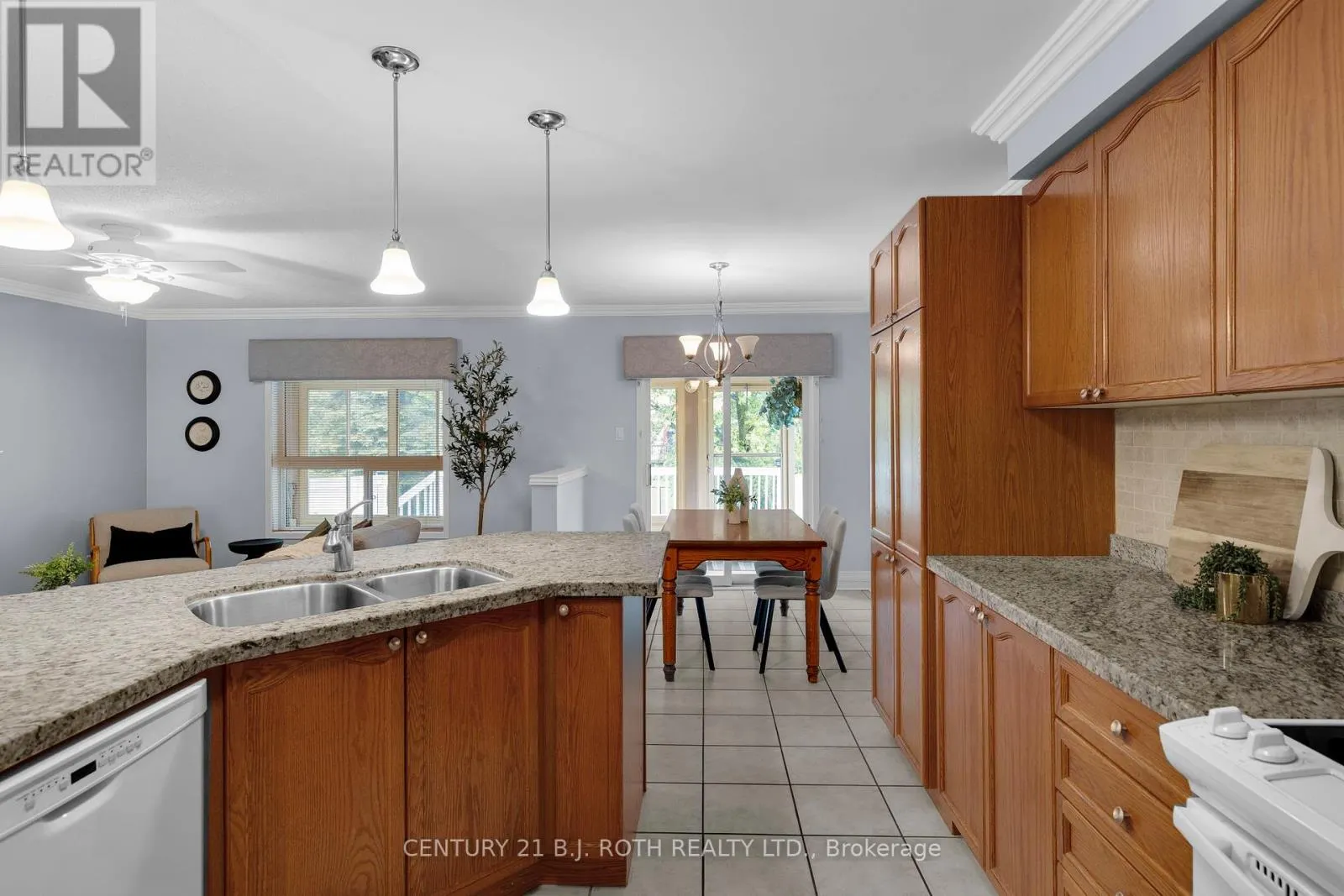 7 TRAILWOOD PLACE