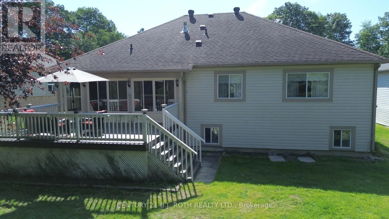 7 TRAILWOOD PLACE