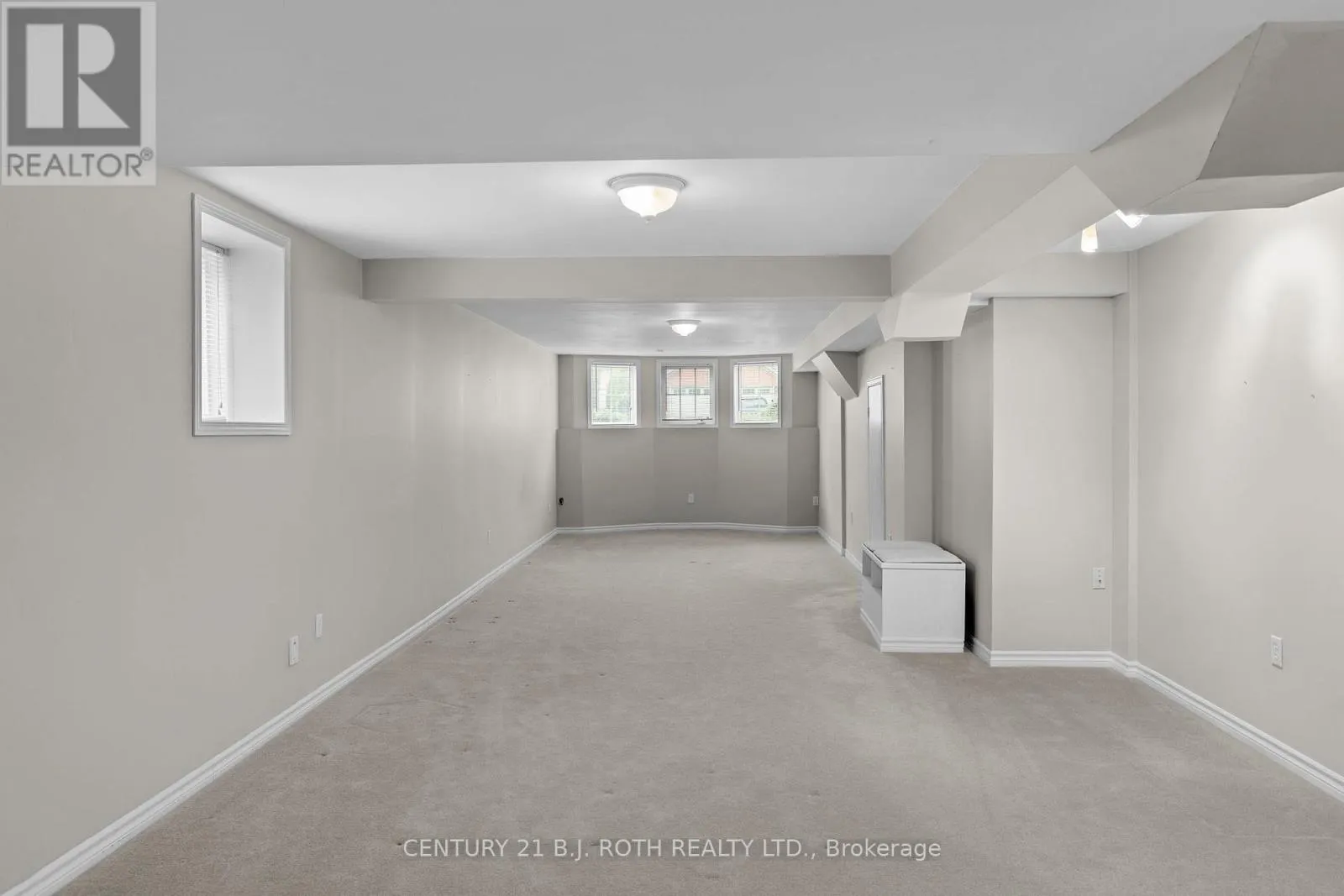 7 TRAILWOOD PLACE
