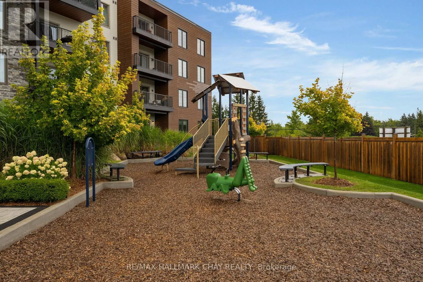301 - 54 KODA STREET
