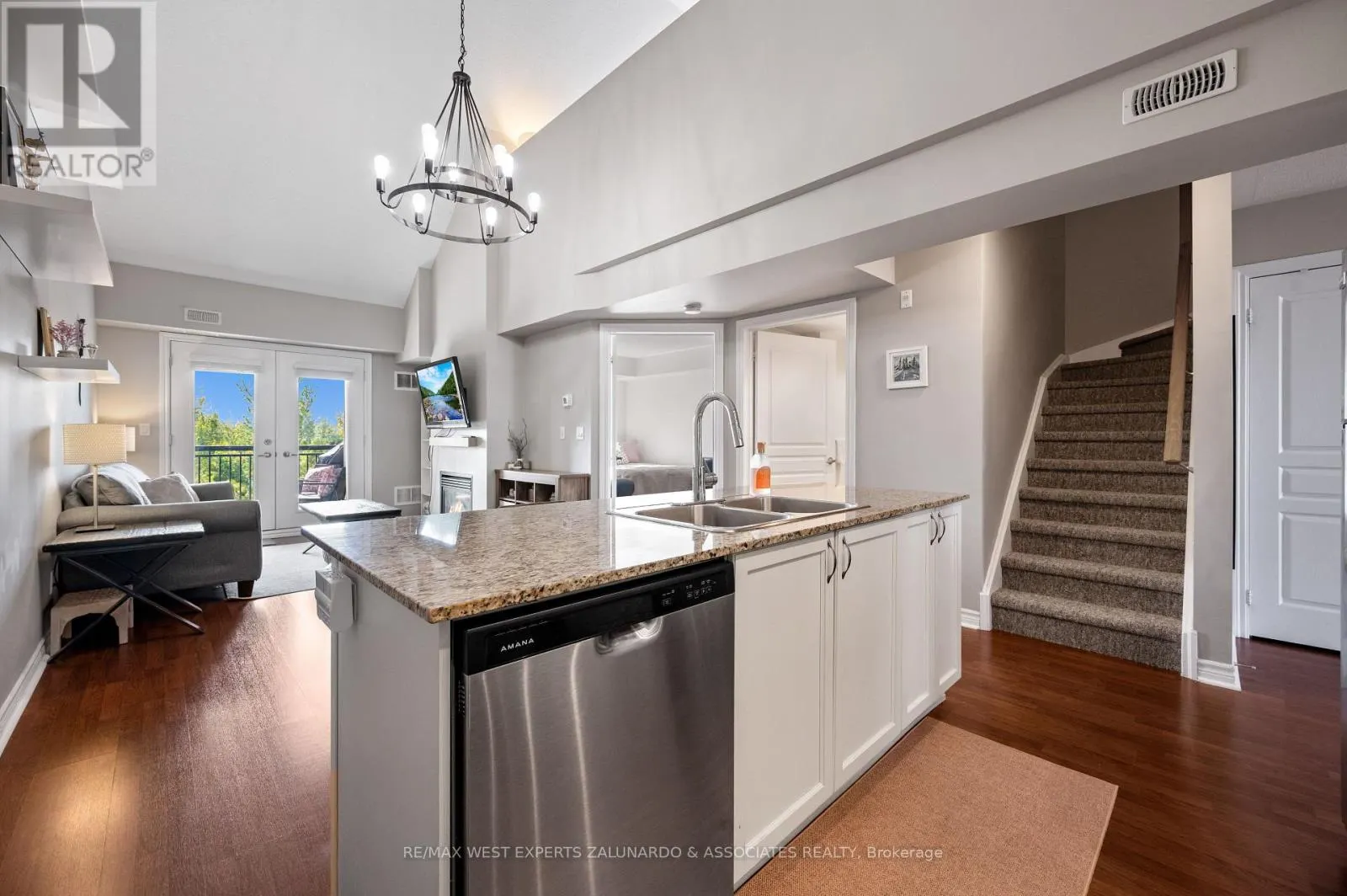 305 - 8 BRANDY LANE DRIVE