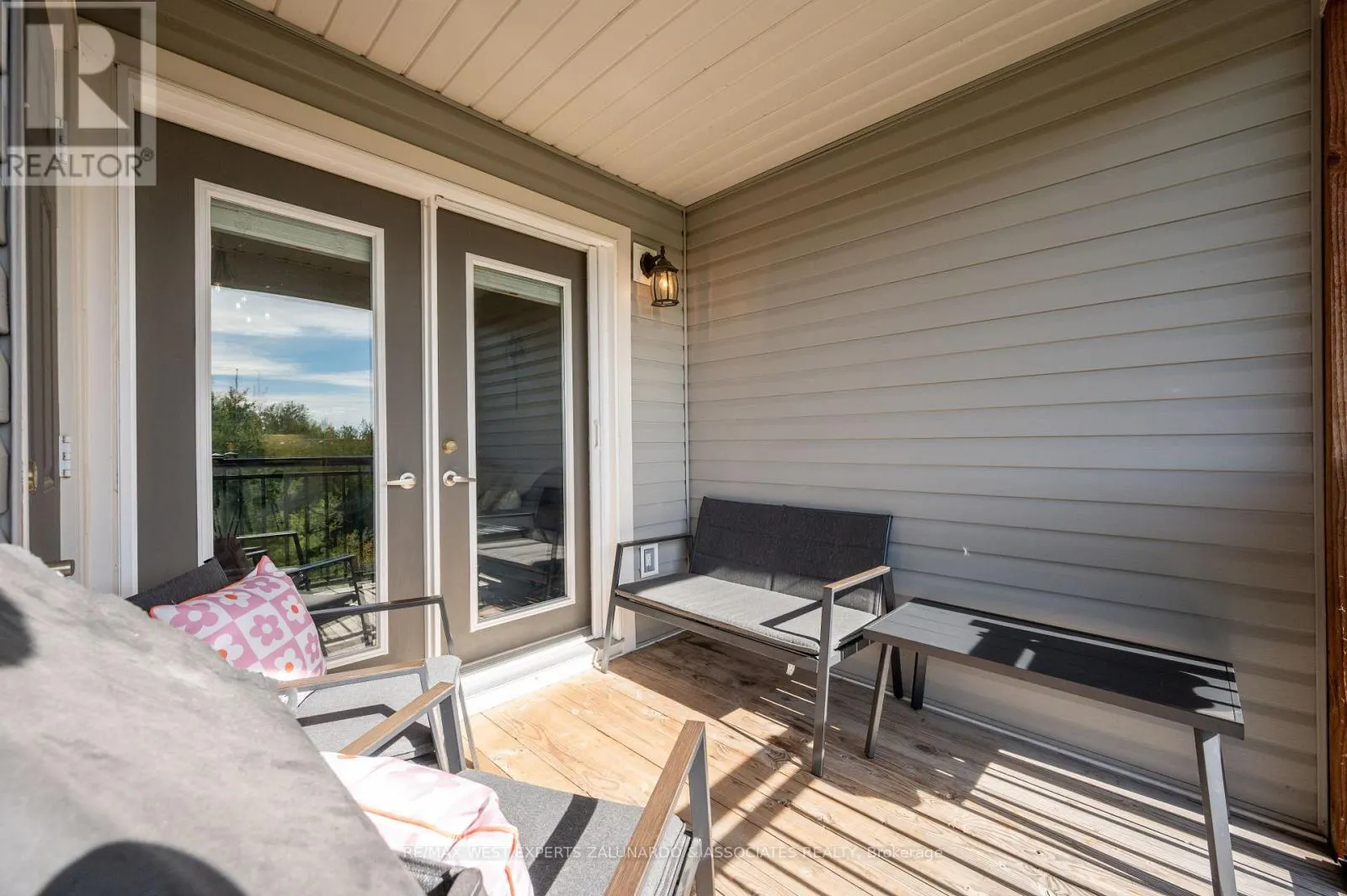 305 - 8 BRANDY LANE DRIVE