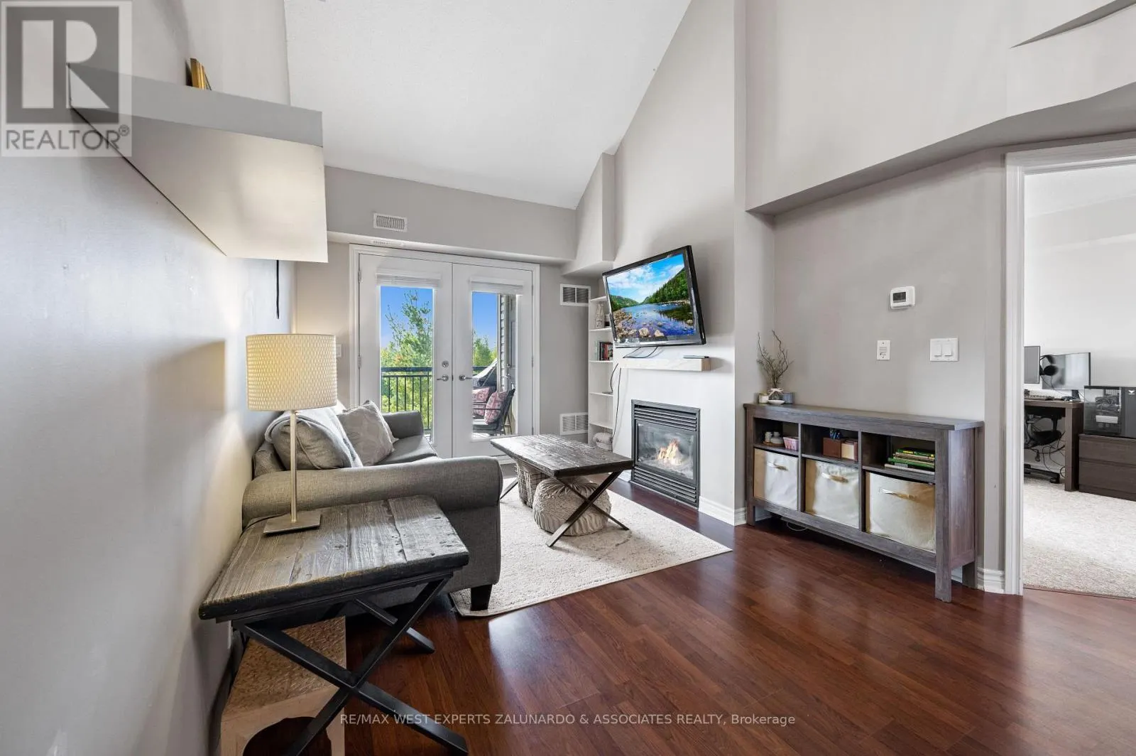 305 - 8 BRANDY LANE DRIVE