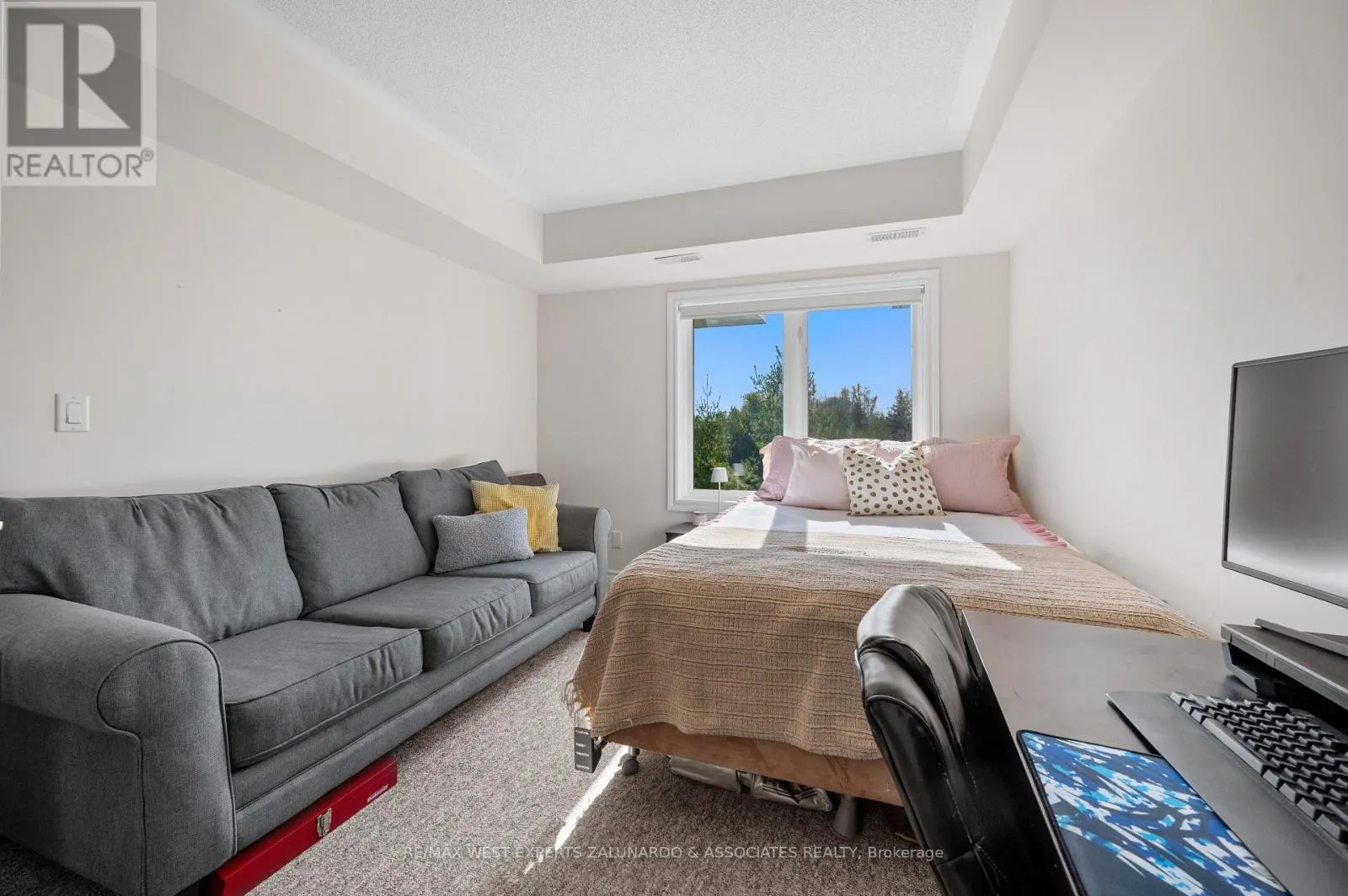 305 - 8 BRANDY LANE DRIVE