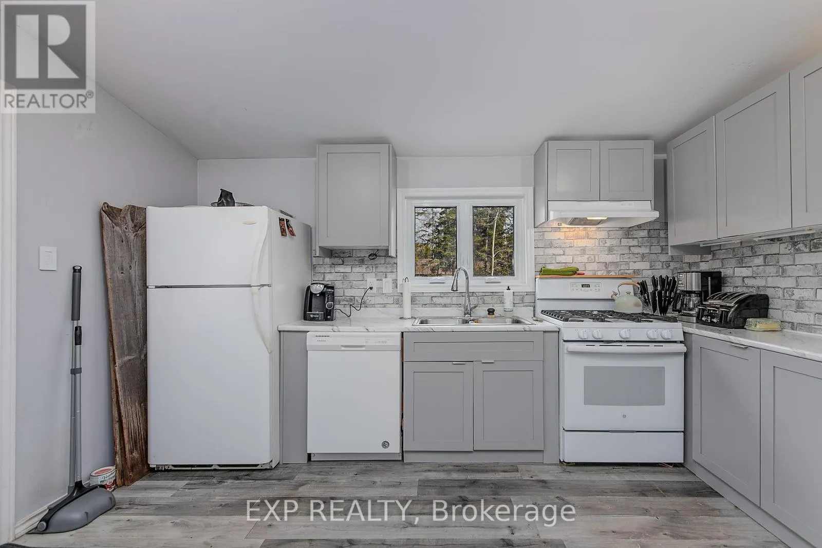 7 60TH STREET S