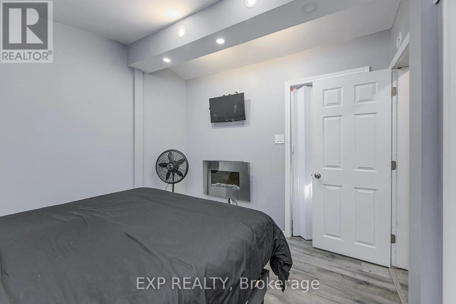 7 60TH STREET S