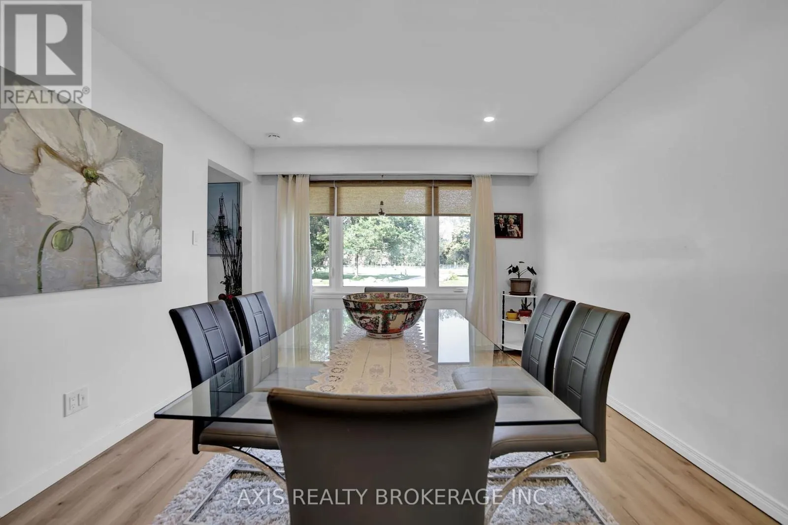 146 WOODLAND DRIVE