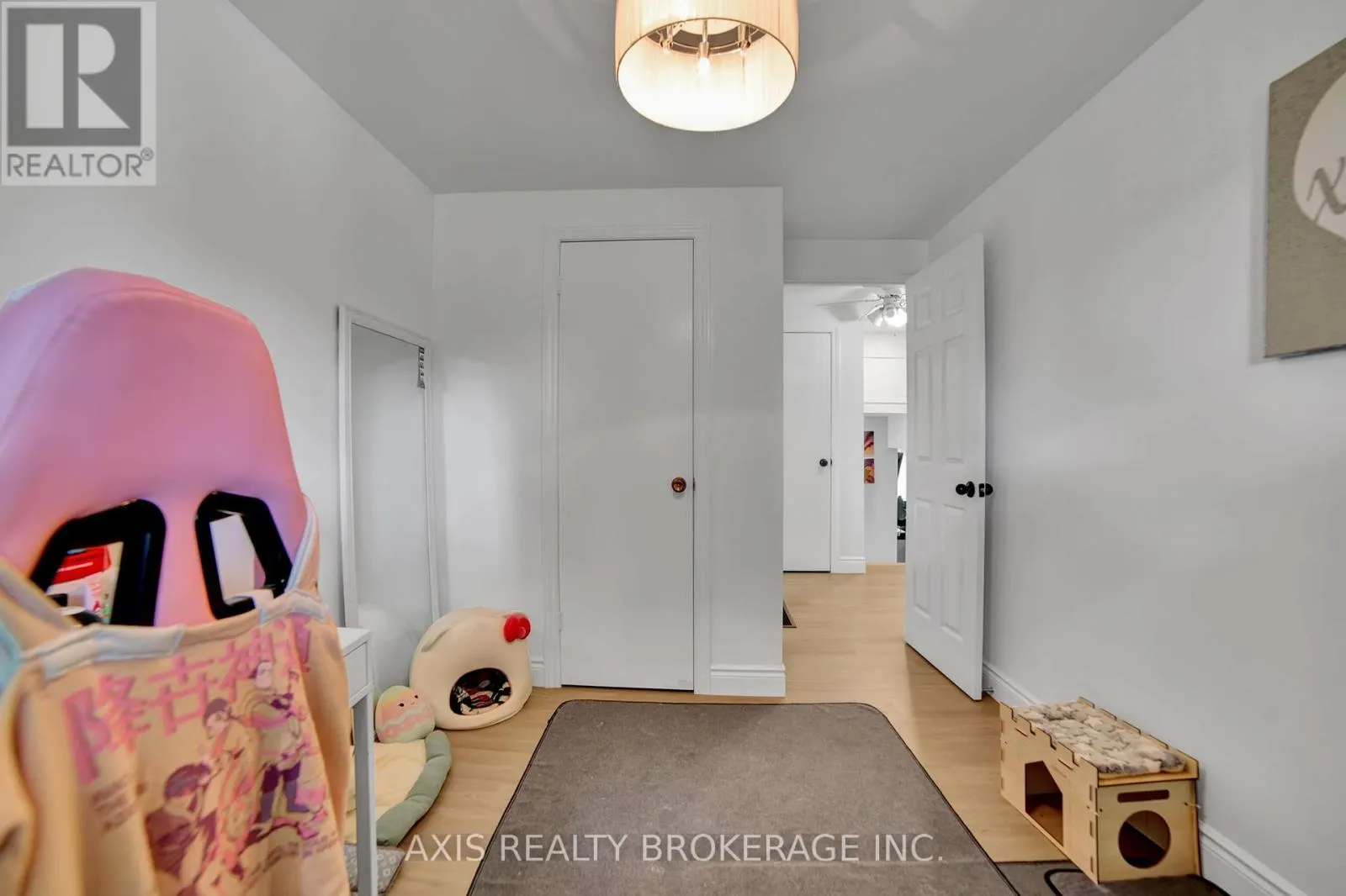 146 WOODLAND DRIVE