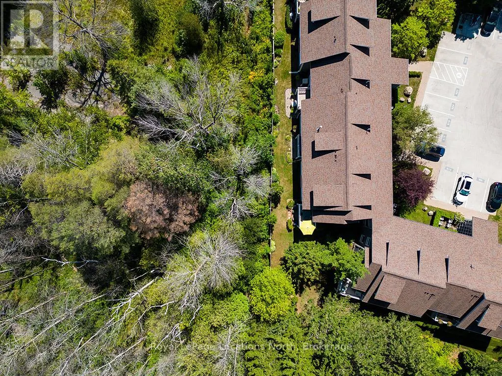 918 CEDAR POINTE COURT