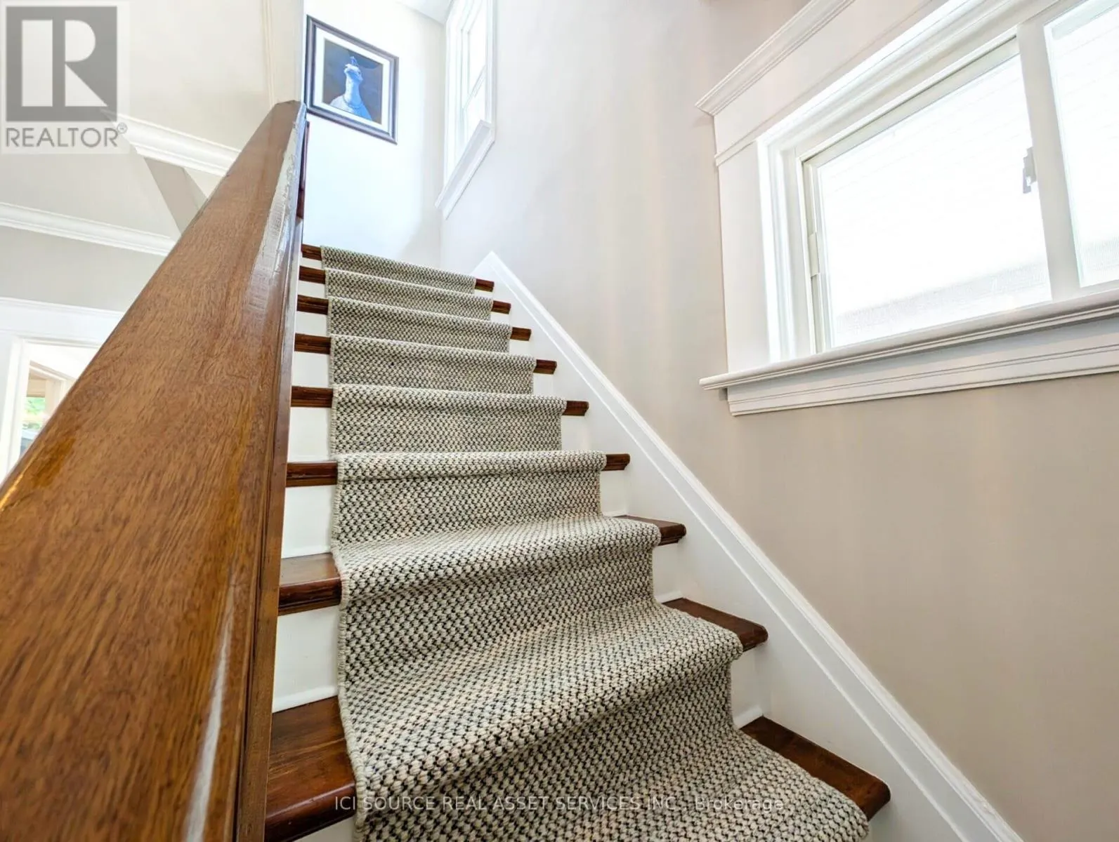 260 COLBORNE STREET W