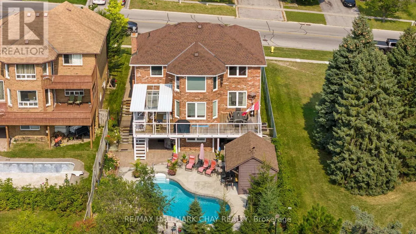 292 LEACOCK DRIVE