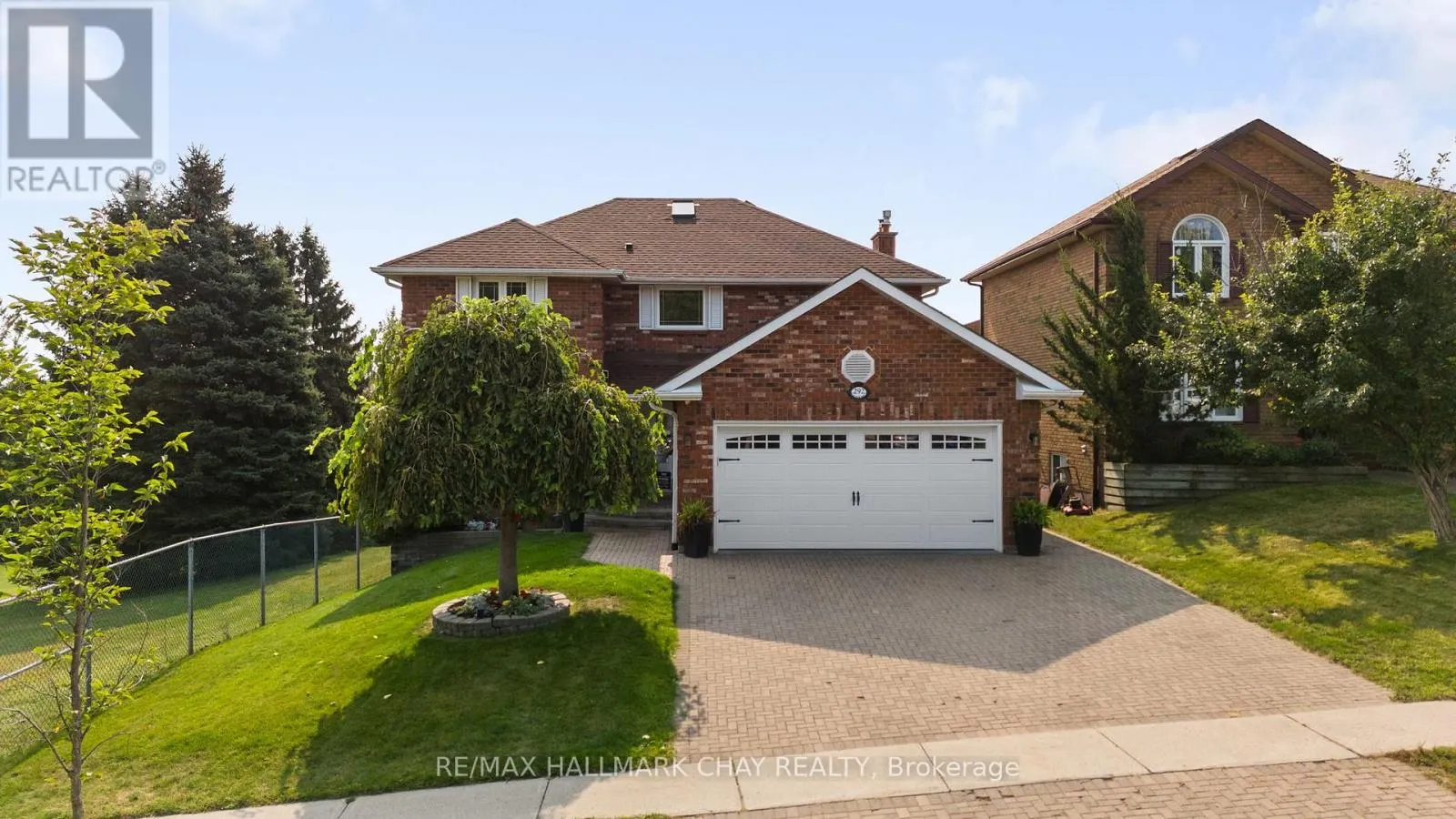 292 LEACOCK DRIVE
