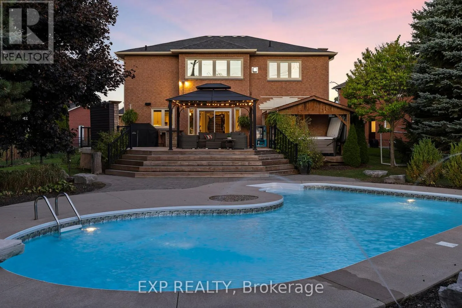 71 CITYVIEW CIRCLE