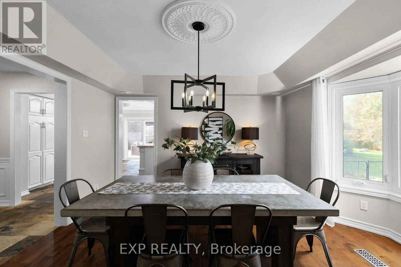 71 CITYVIEW CIRCLE