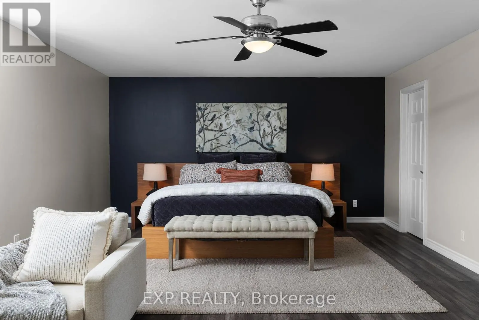 71 CITYVIEW CIRCLE