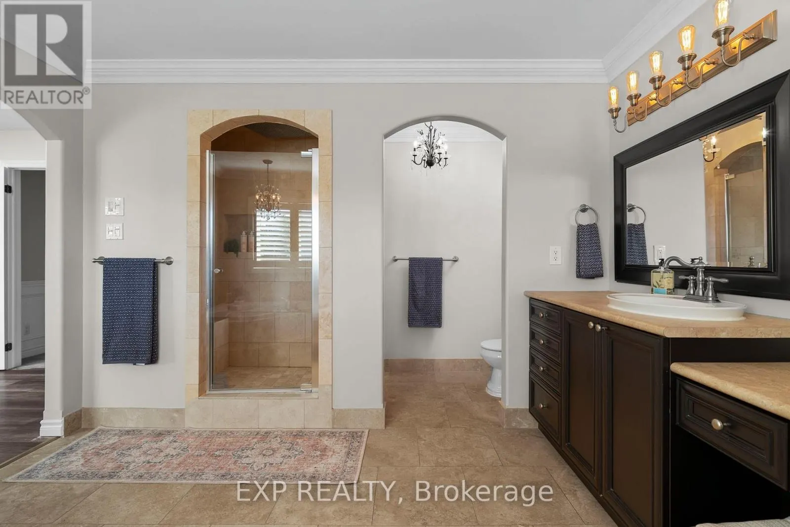 71 CITYVIEW CIRCLE