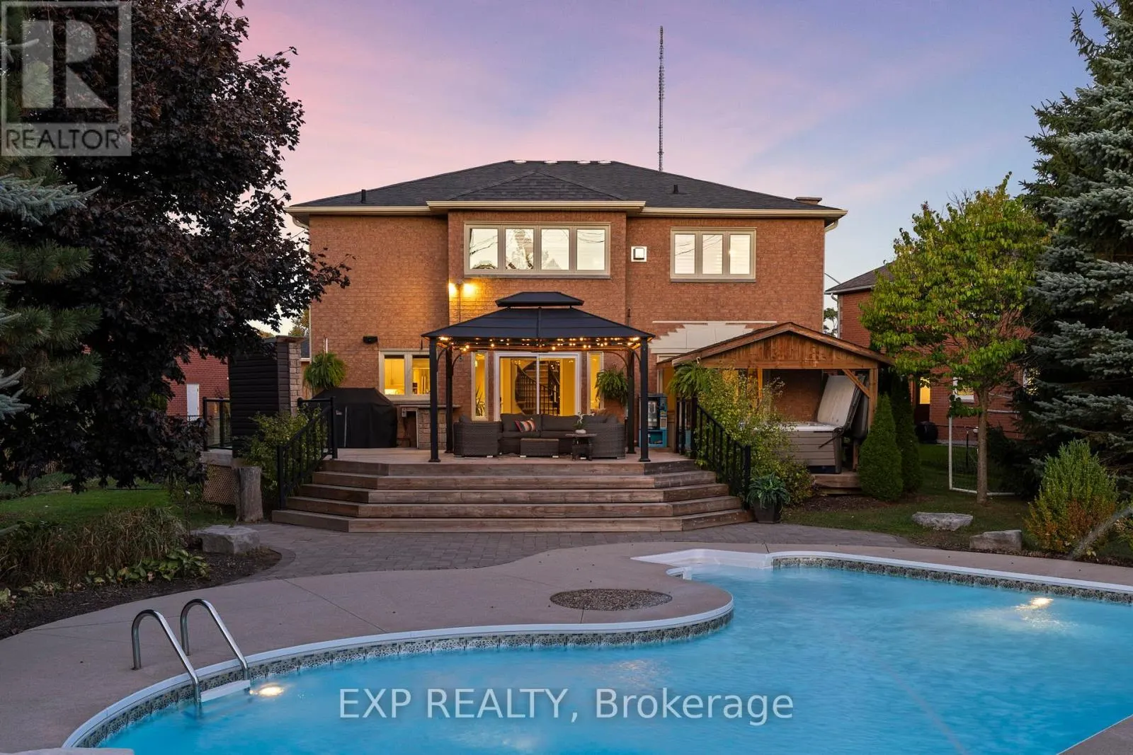 71 CITYVIEW CIRCLE