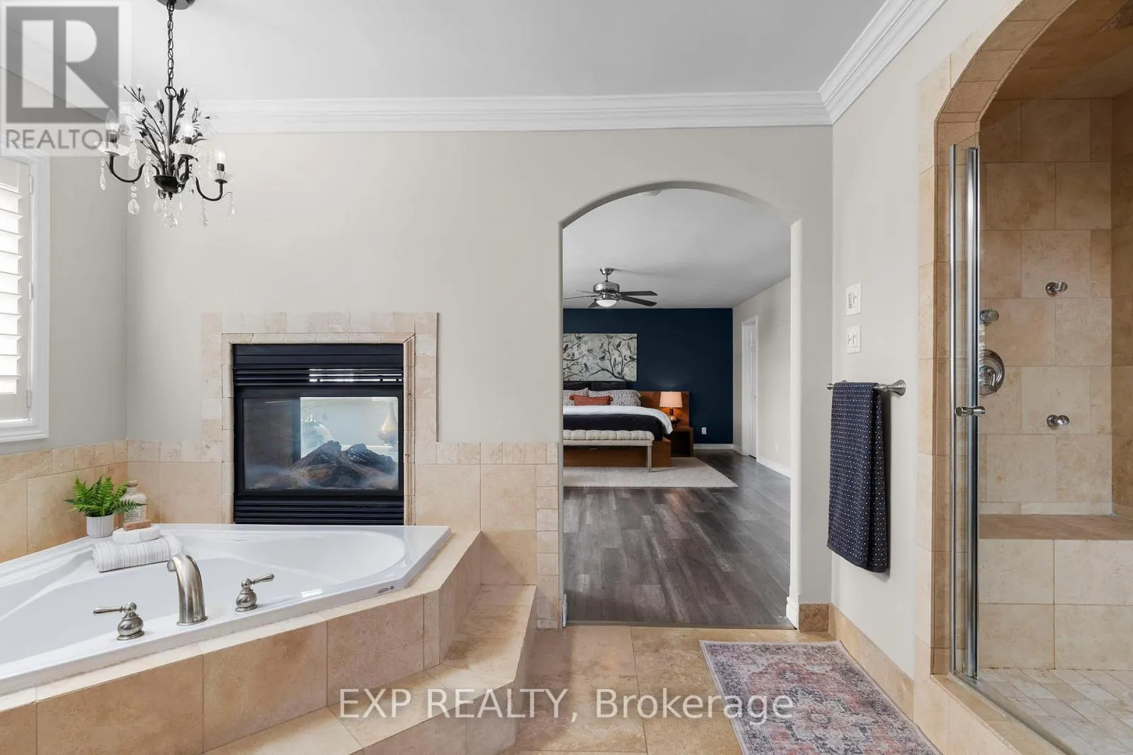 71 CITYVIEW CIRCLE