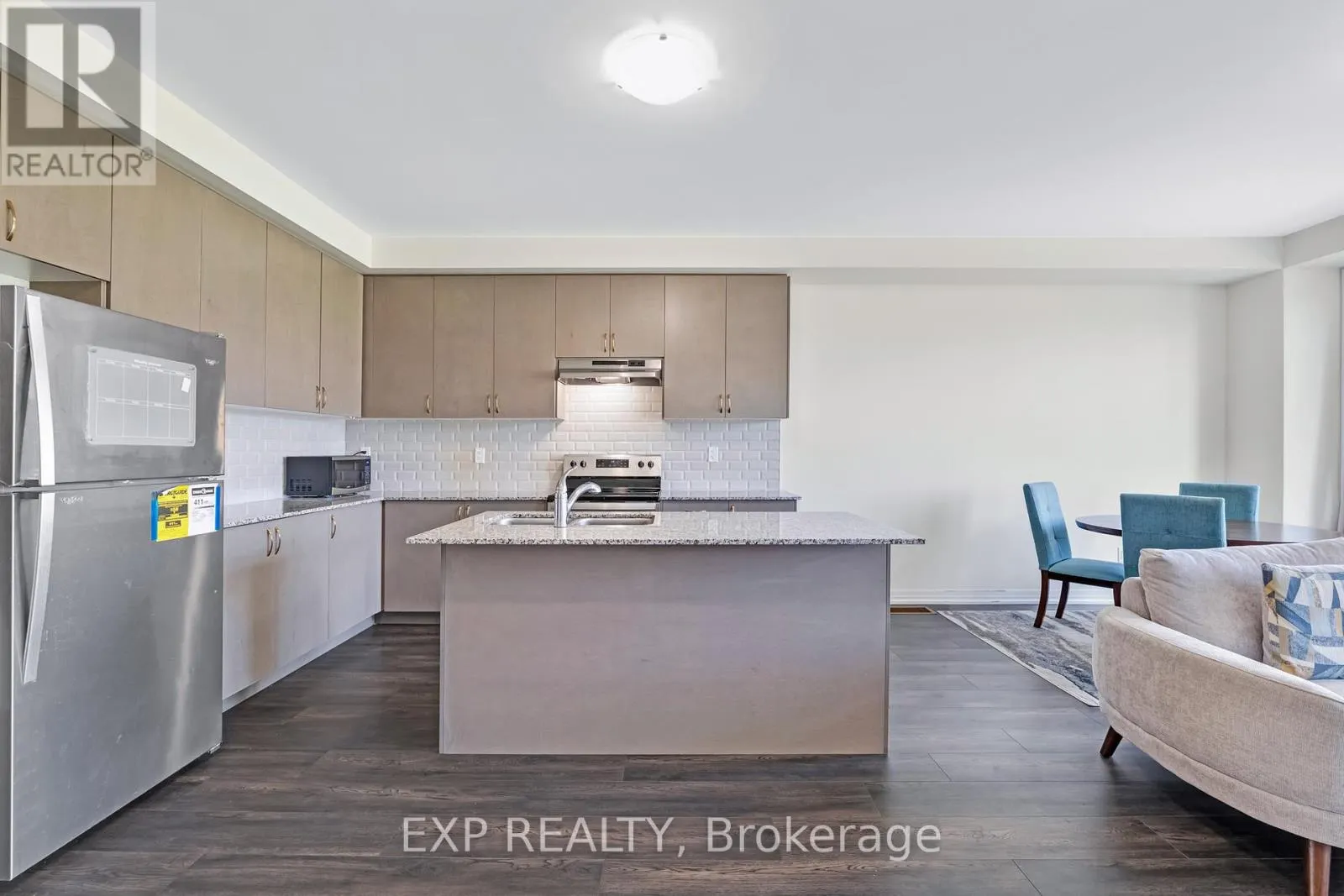 122 TURNBERRY LANE