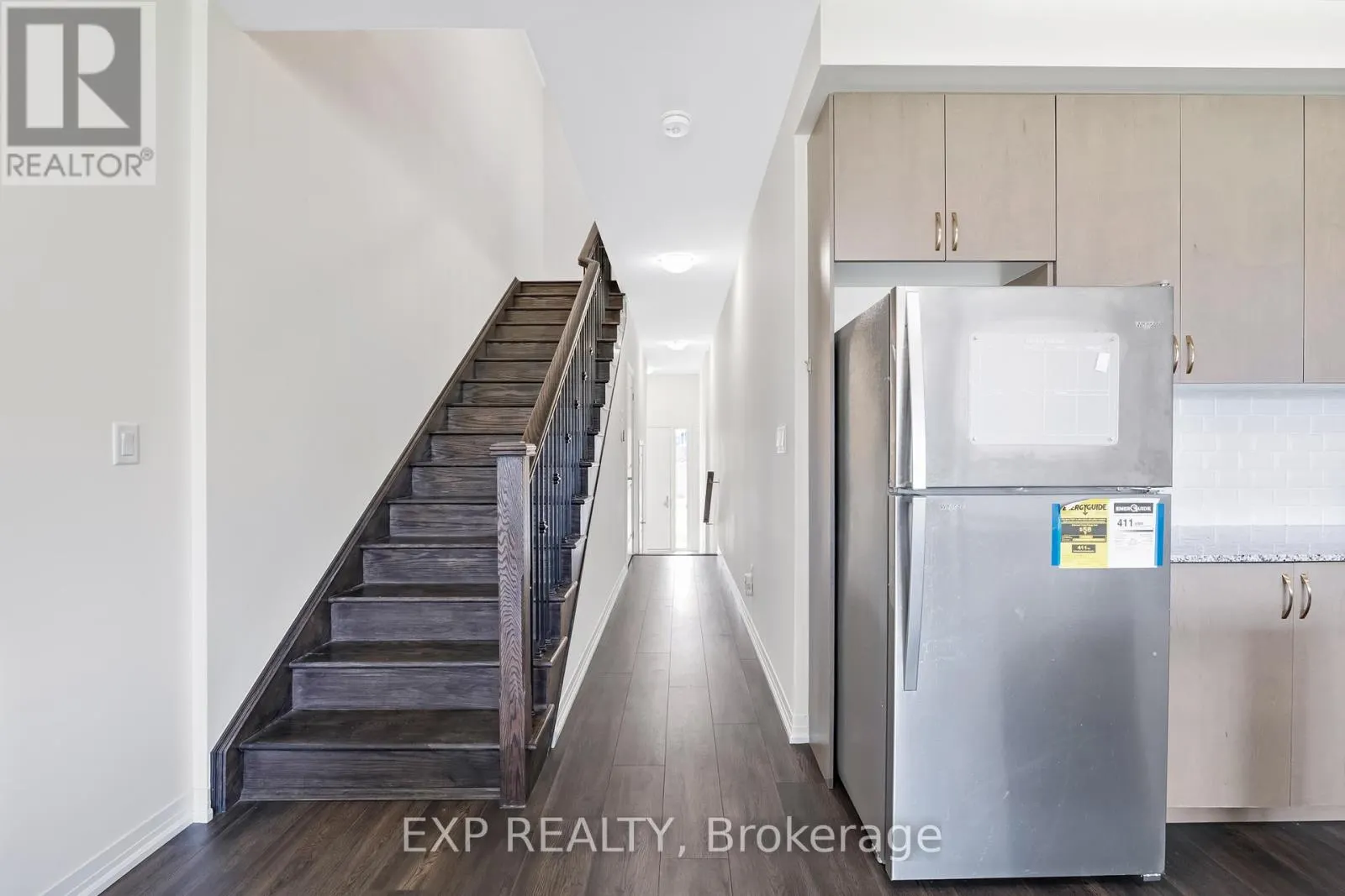122 TURNBERRY LANE