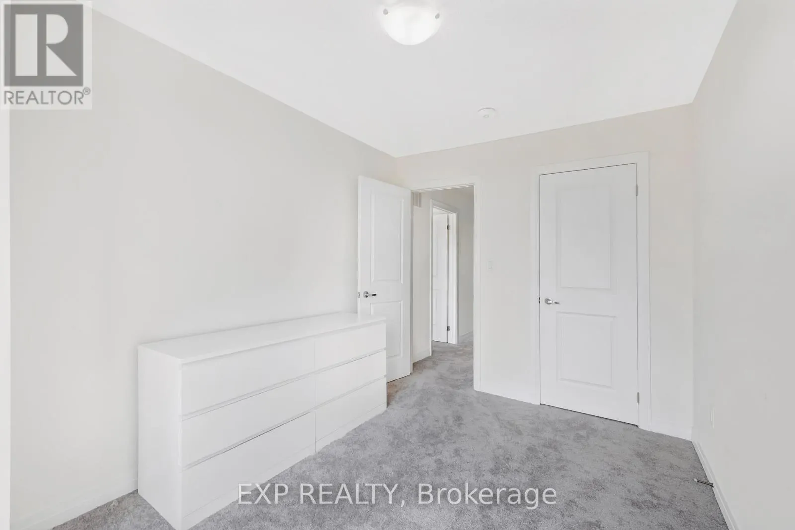 122 TURNBERRY LANE