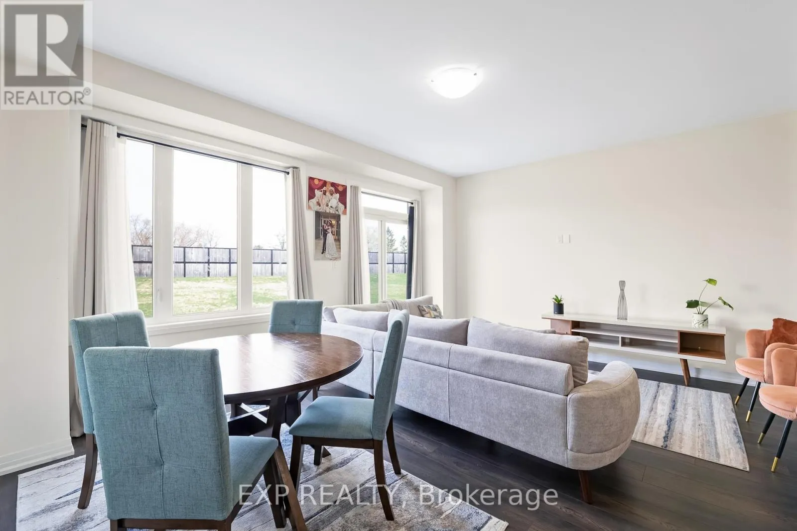 122 TURNBERRY LANE