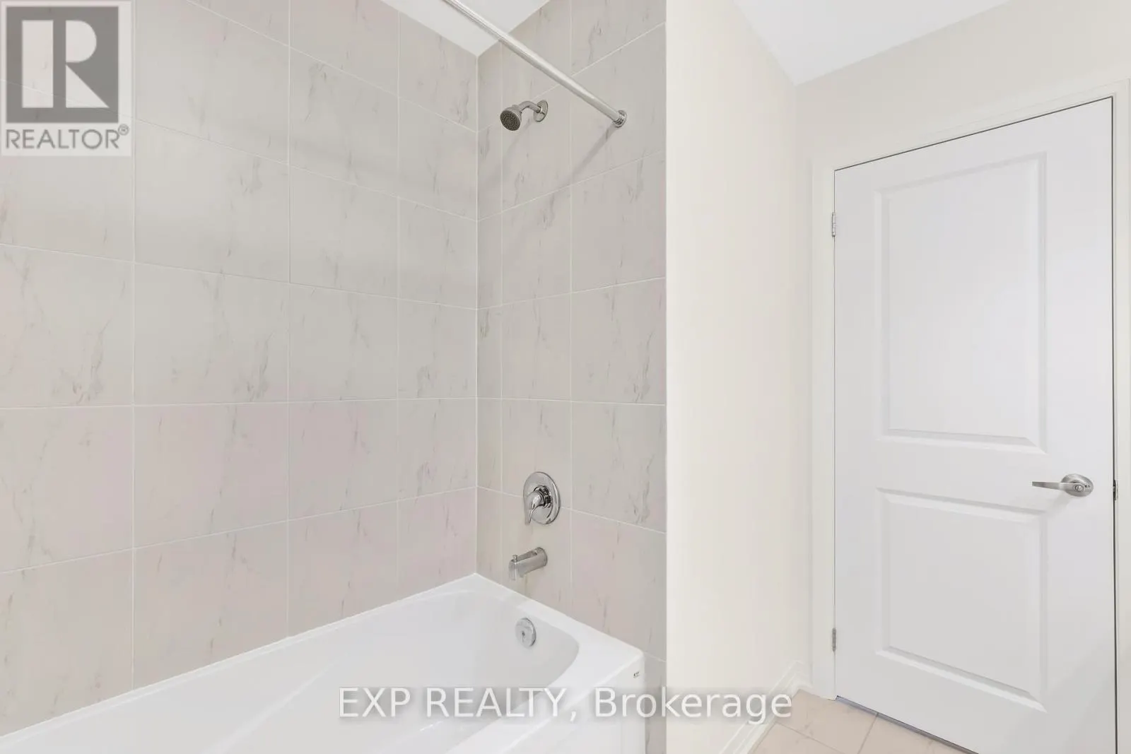 122 TURNBERRY LANE