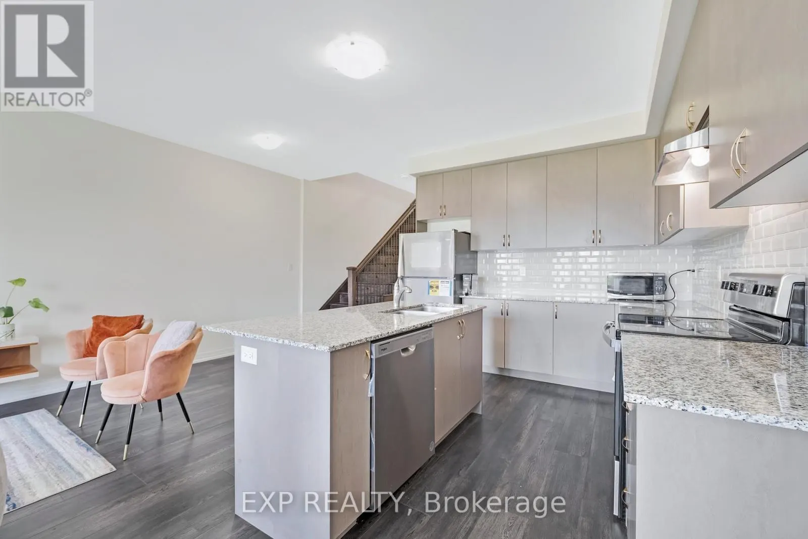 122 TURNBERRY LANE