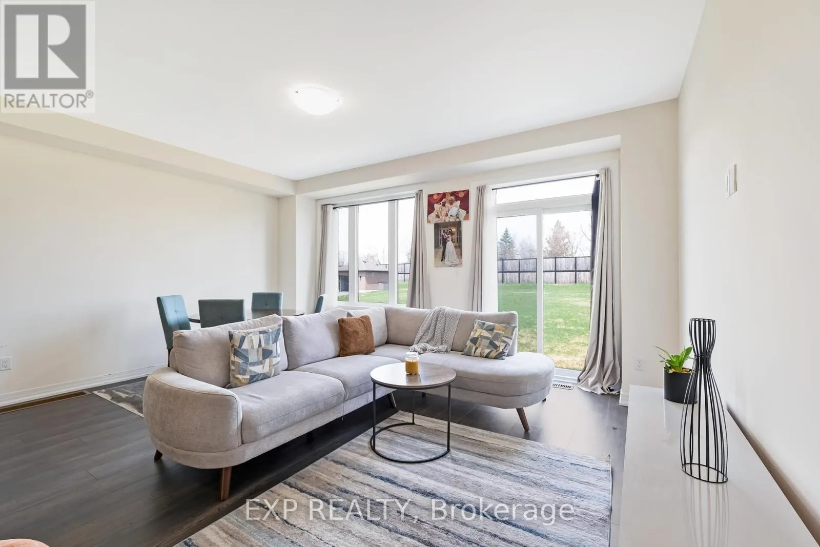 122 TURNBERRY LANE