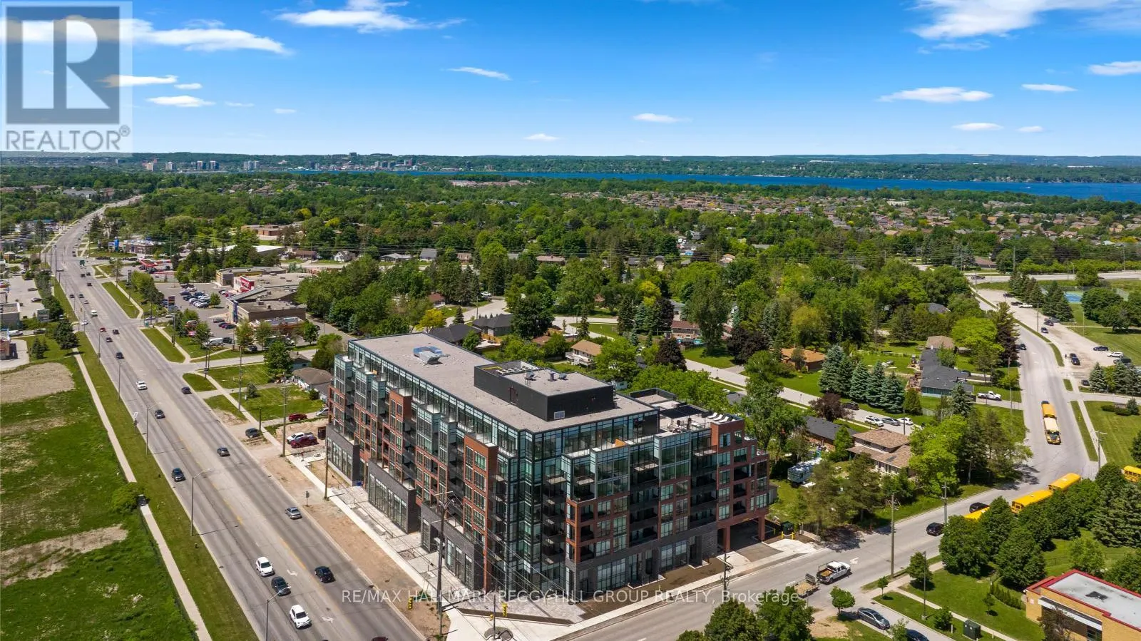 502 - 681 YONGE STREET