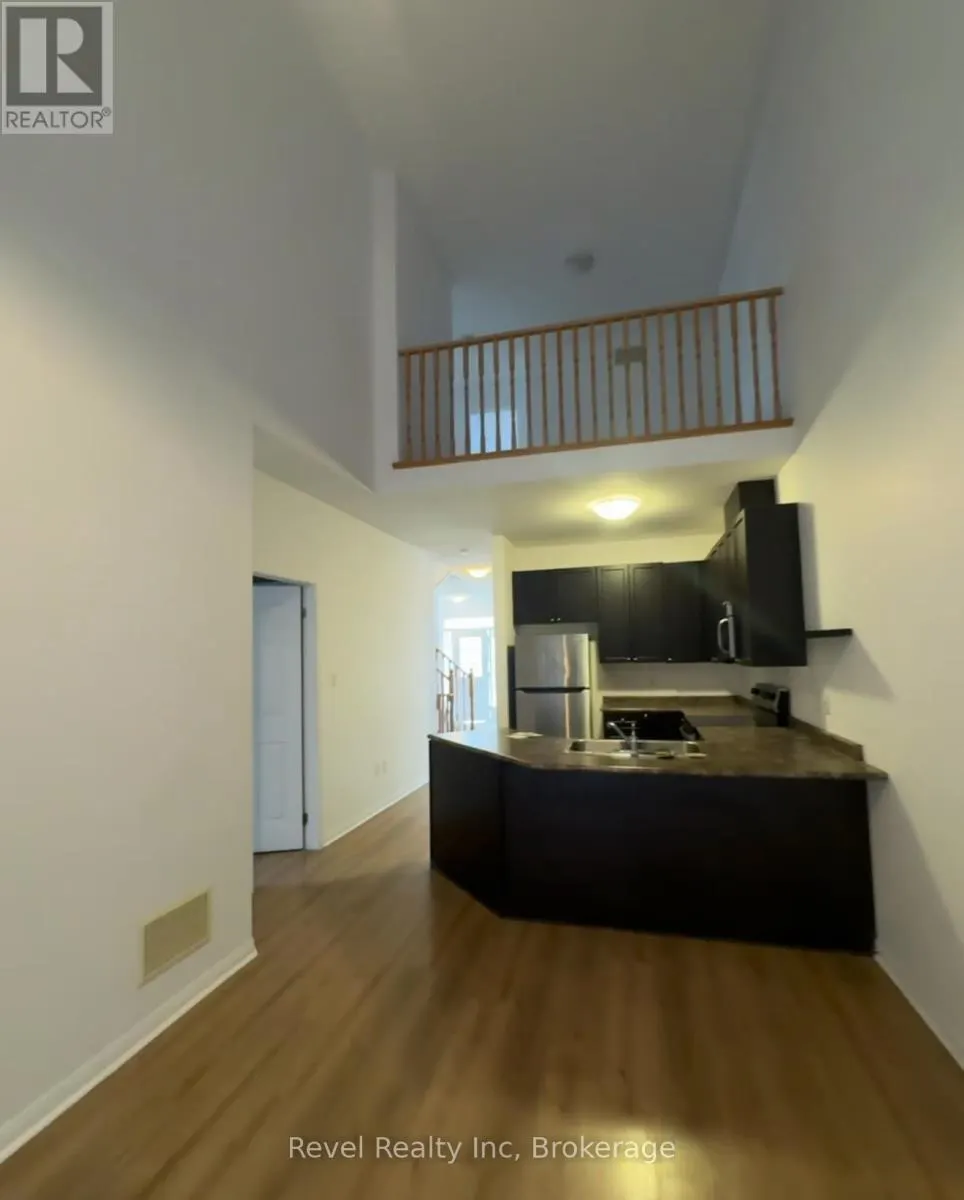 29 - 21 VILLAGE GATE DRIVE, #29