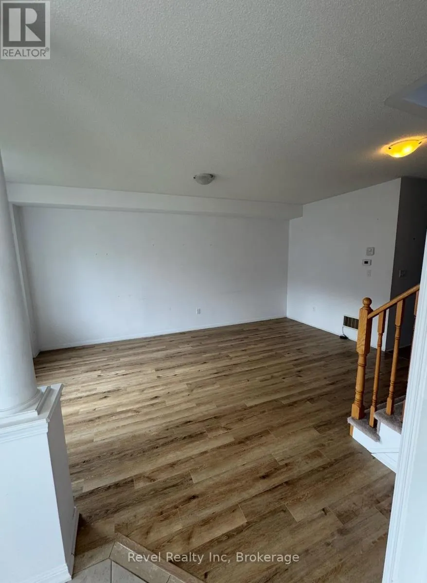 29 - 21 VILLAGE GATE DRIVE, #29