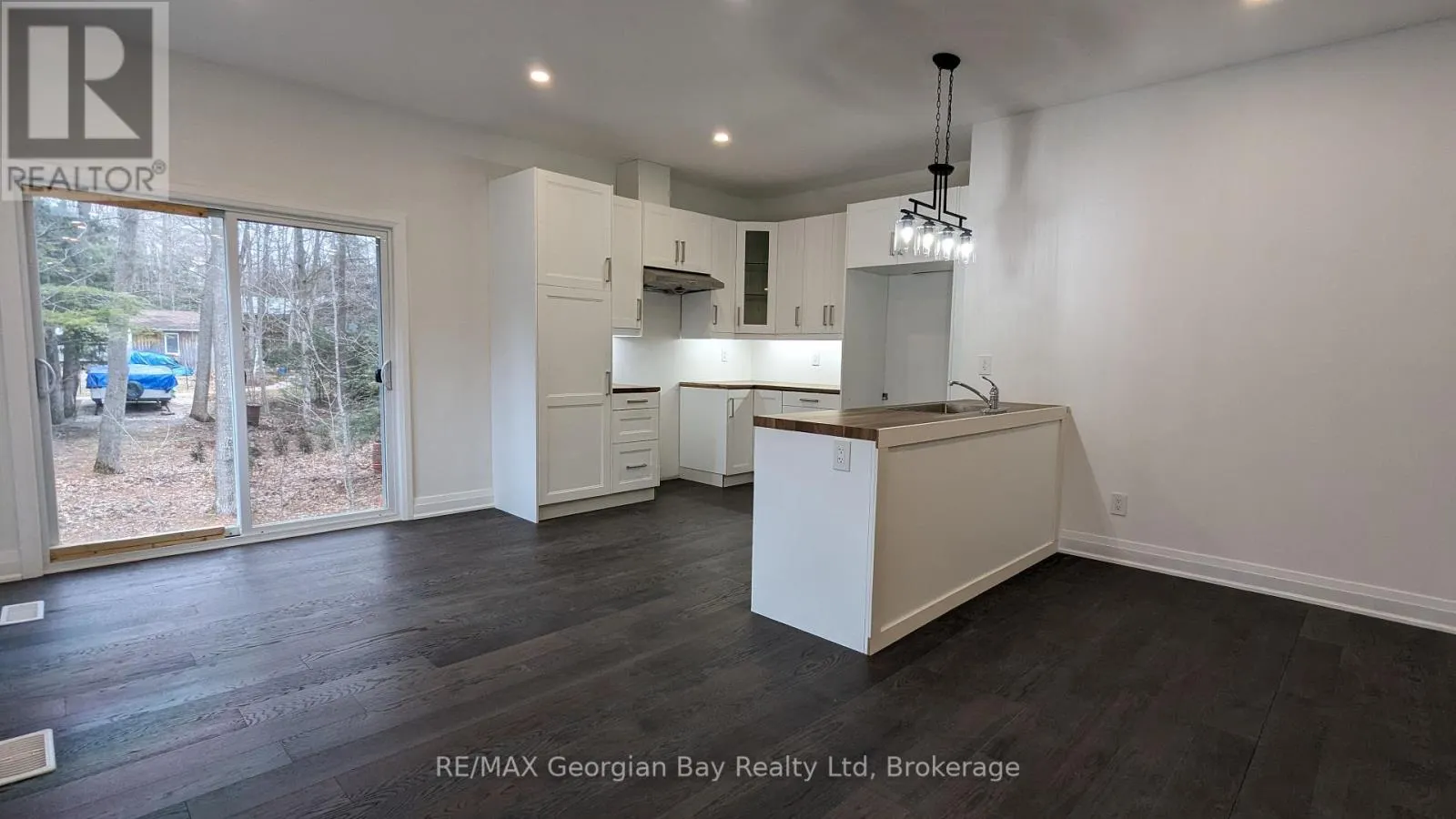 29 RUE CAMILLE ROAD