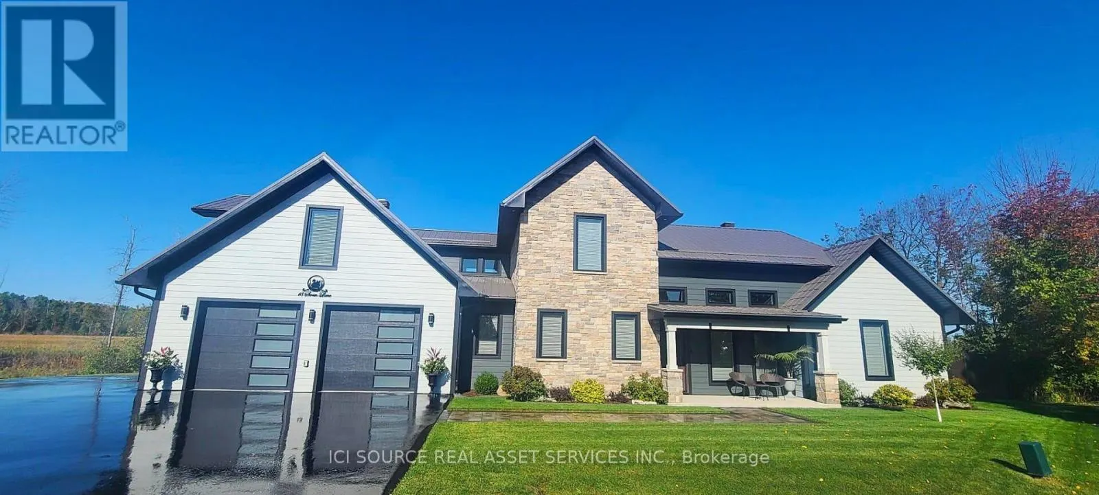 18 SWAN LANE