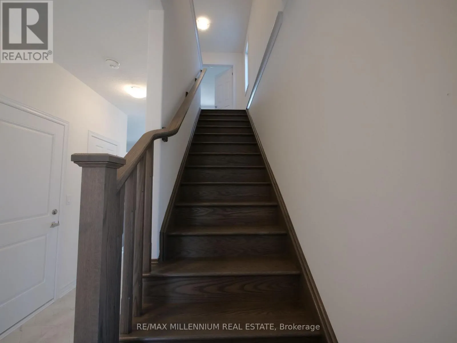 4 SHIPLEY AVENUE S