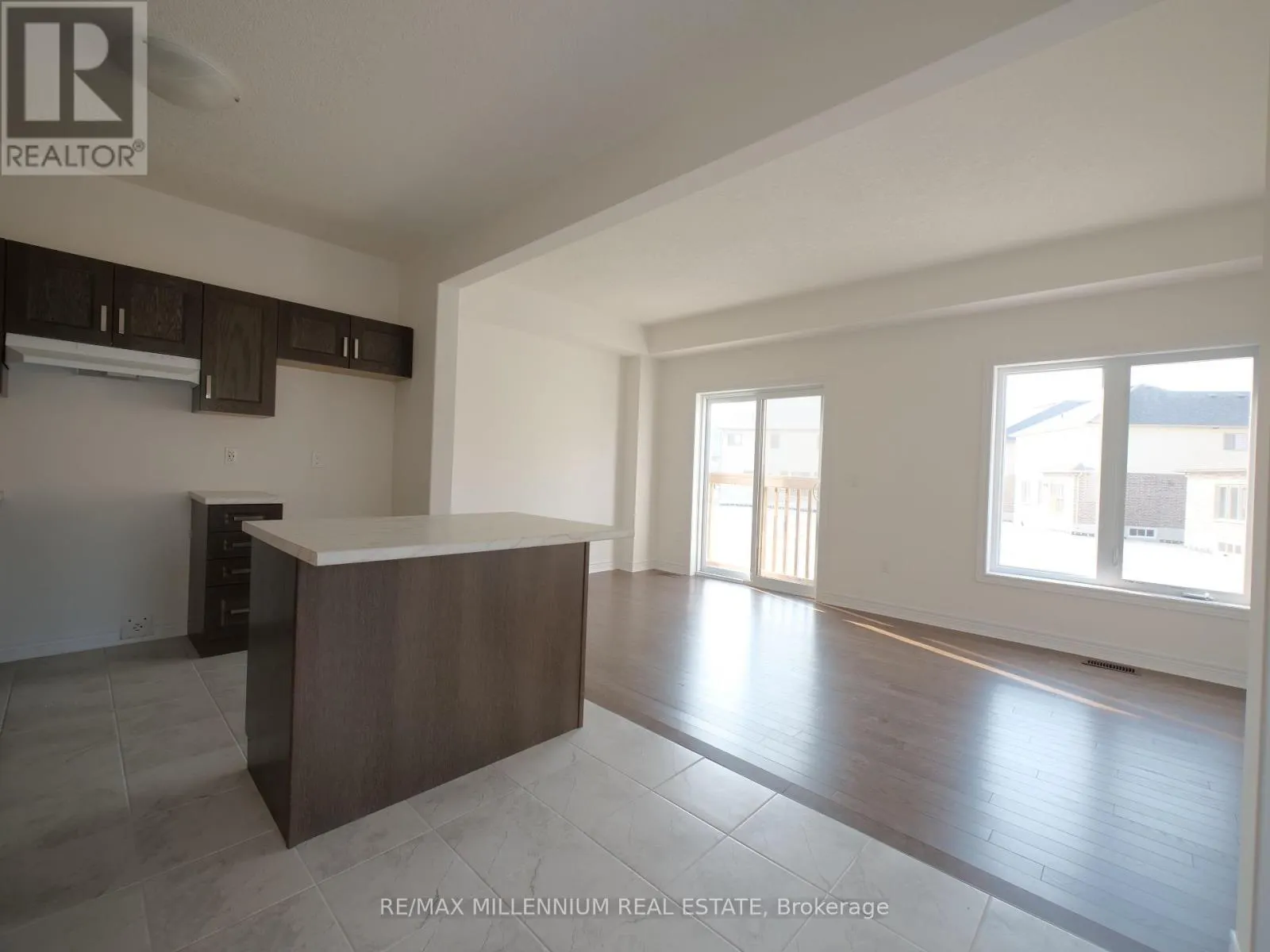 4 SHIPLEY AVENUE S