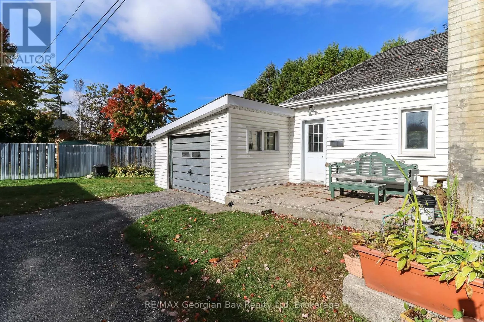 456 QUEEN STREET