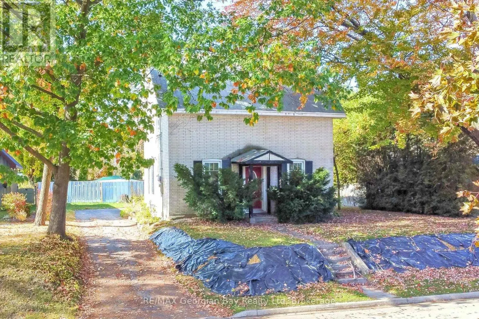 456 QUEEN STREET
