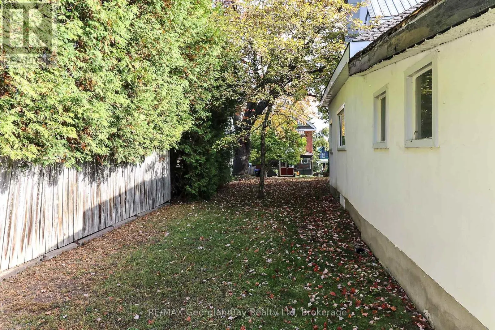 456 QUEEN STREET