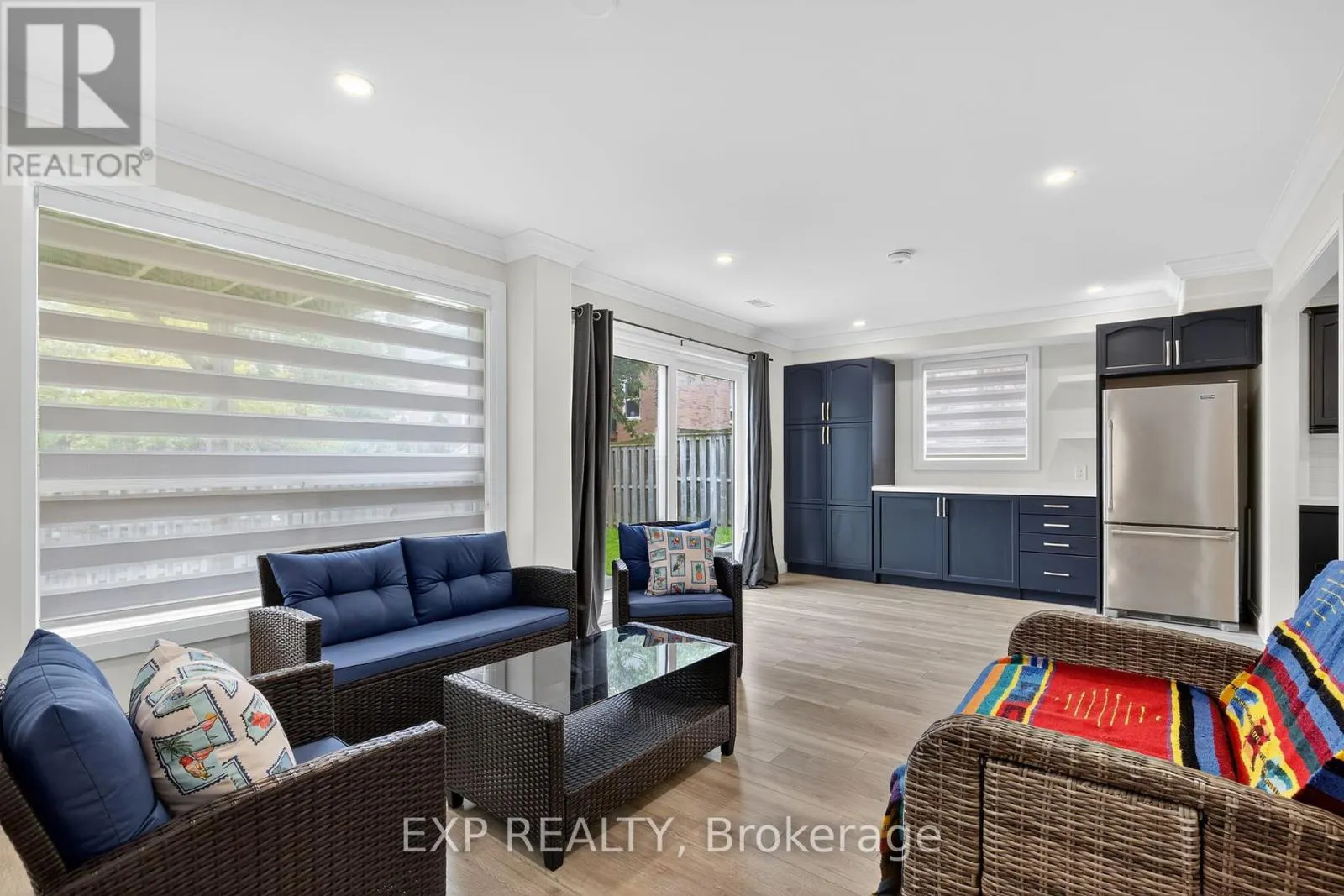 7 PACIFIC AVENUE