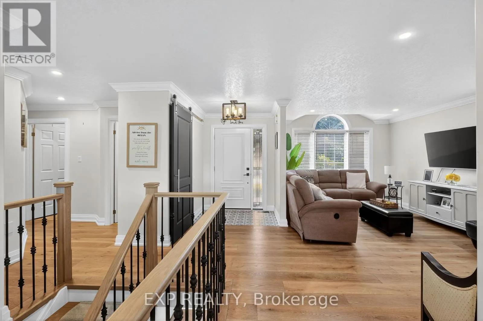 7 PACIFIC AVENUE