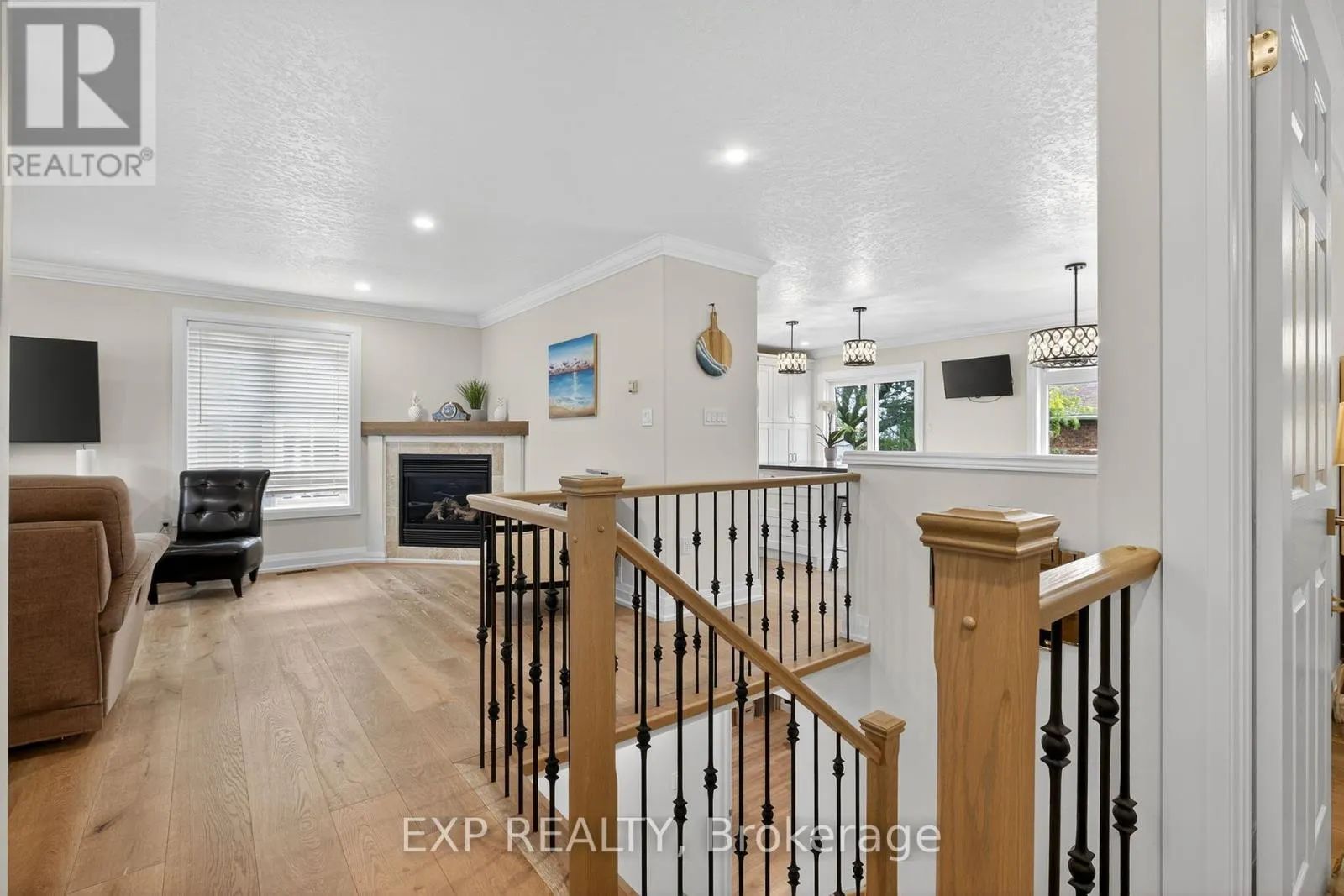 7 PACIFIC AVENUE