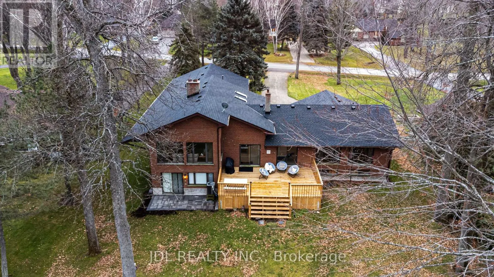 16 THICKETWOOD PLACE