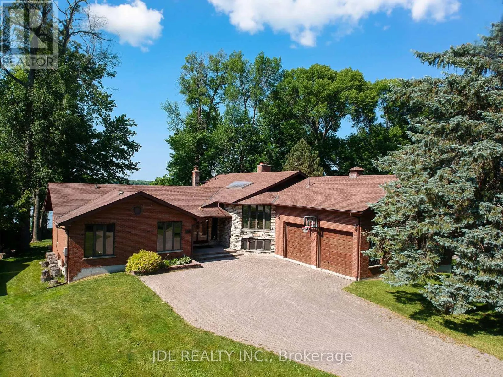 16 THICKETWOOD PLACE