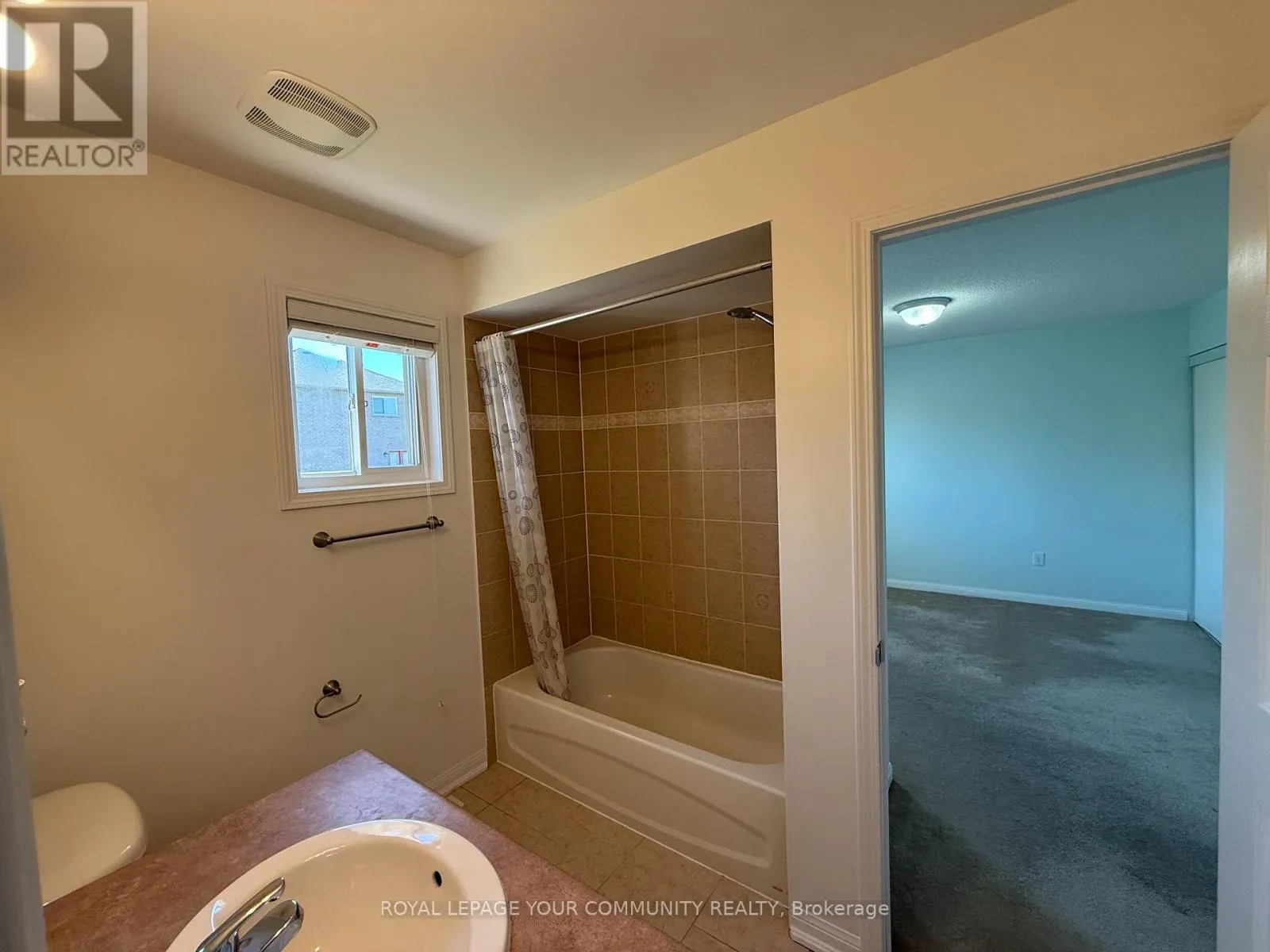 27 ORLEANS AVENUE