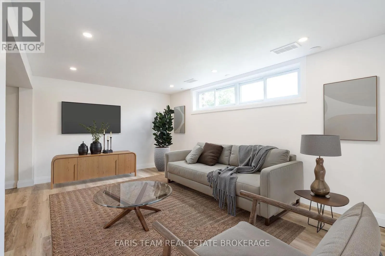 356 LESCAUT ROAD