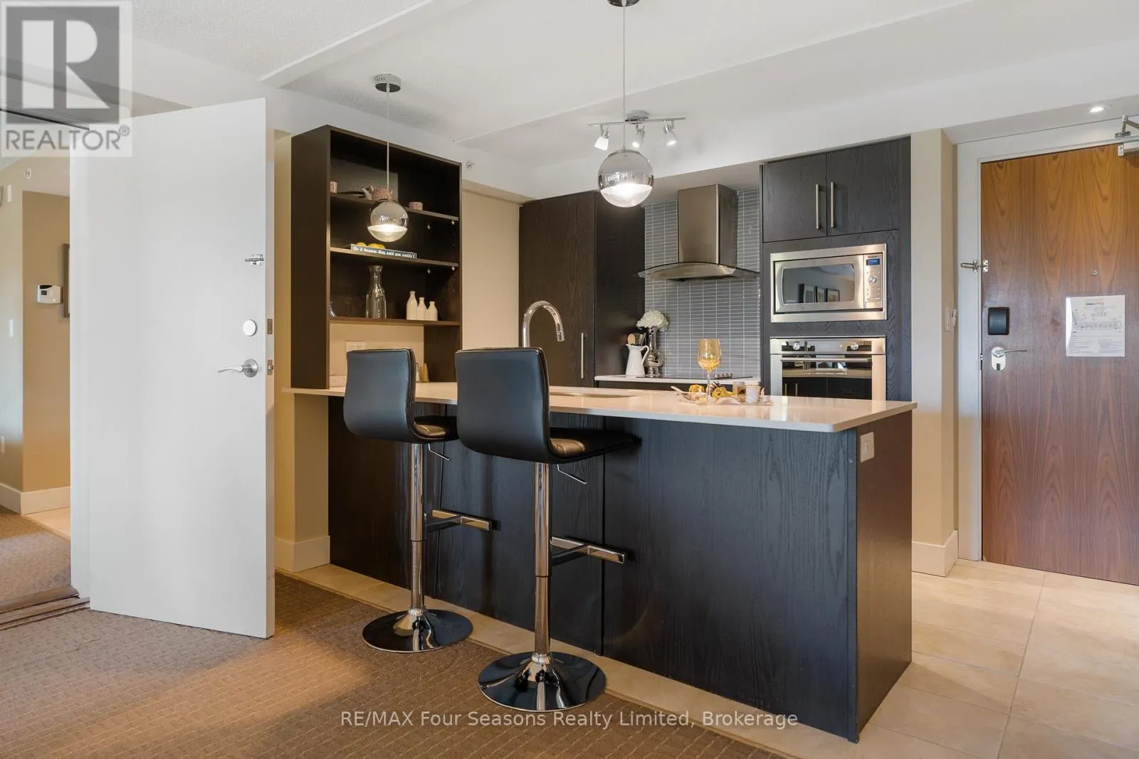6210/6212 - 9 HARBOUR STREET E, #6210/6212